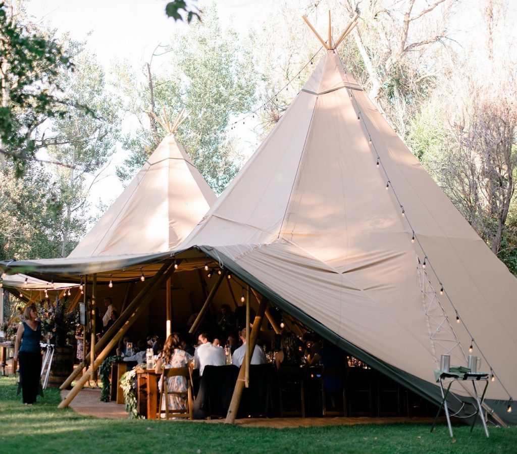 Lej et tipi telt til fest hos VIP Teltudlejning