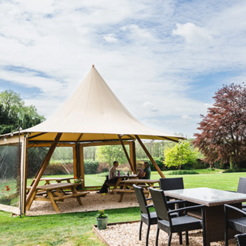 Lej Luksus Tipitelt Little Hat hos VIP Teltudlejning i Ringsted