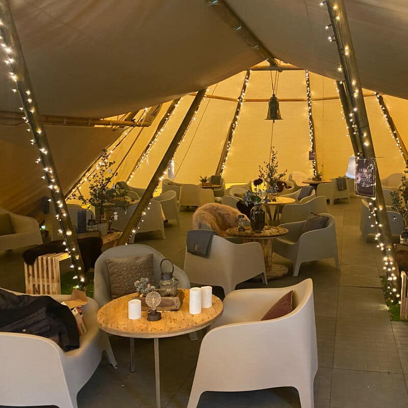skarpo-lounge-stole-i-tipi-telte