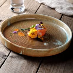 Nourish Keramik tallerken med kant