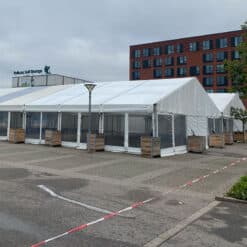 Lej festtelt 12 meter i bredden VIP Teltudlejning